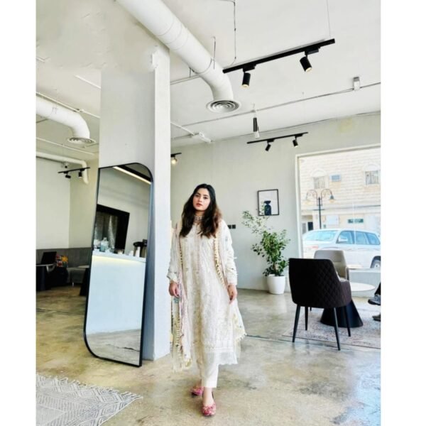 Graceful Elegance Woven with Embroidery - Image 2