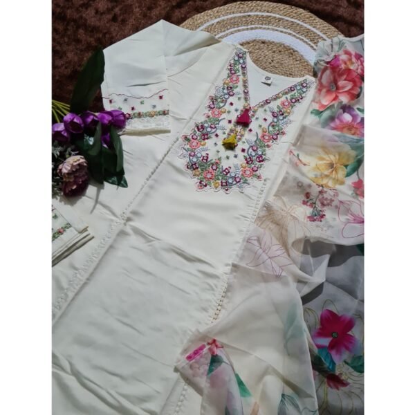 Ethnic Wardrobe with Graceful Viscose - Image 5